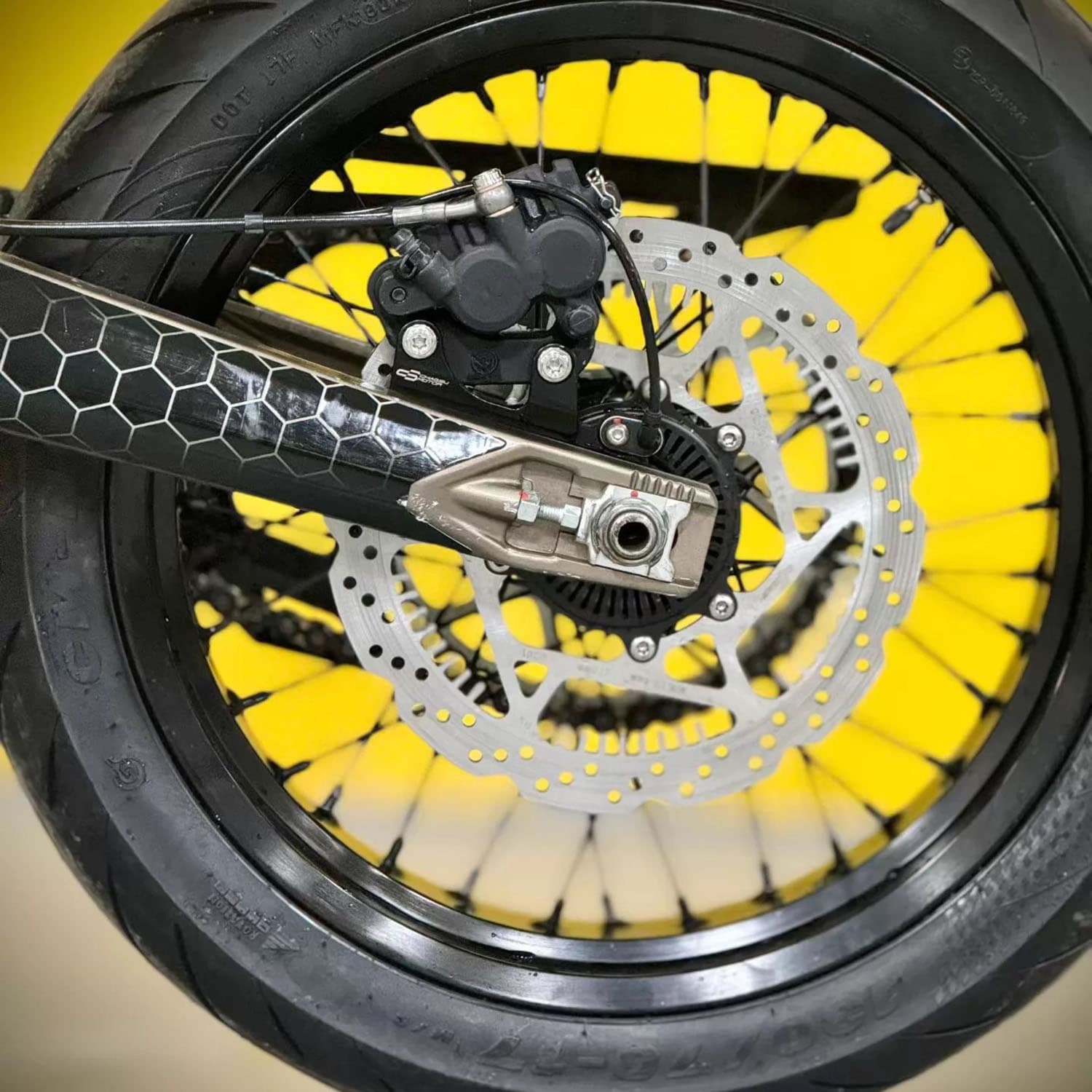 Ultra Bee Complete Brake Upgra - Front Rear Brake Caliper Bracket Kit recension och pris